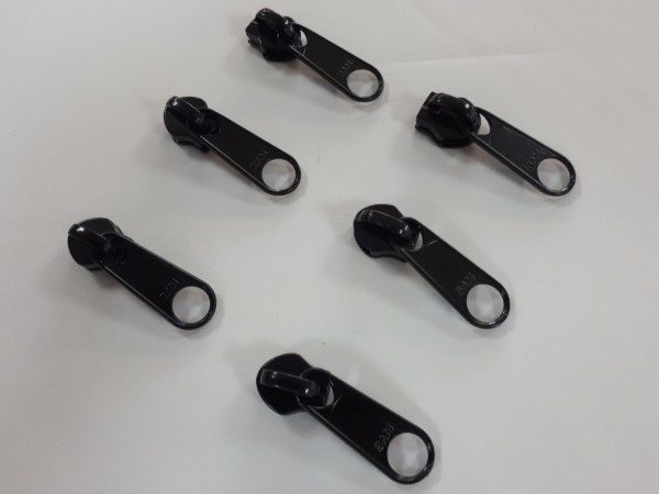 zip pullers 8mm
